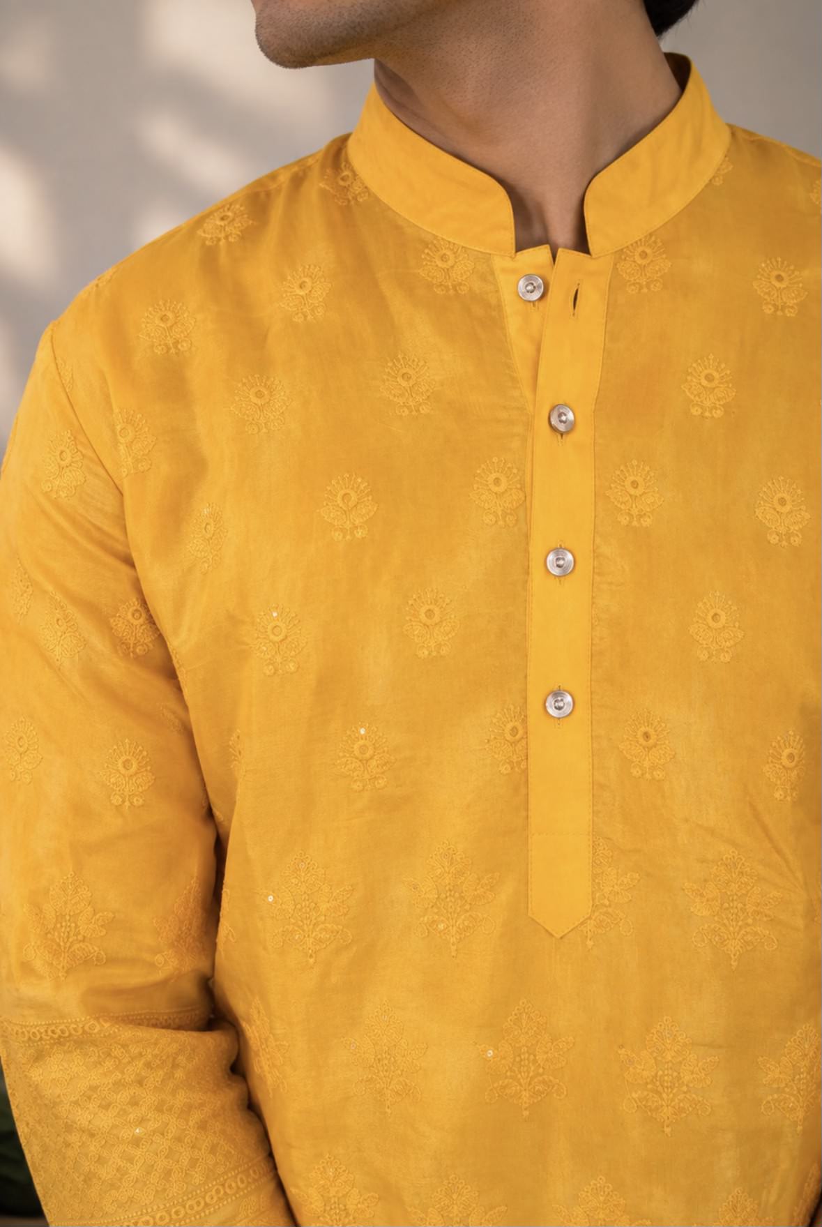 Close-up of embroidery and mandarin collar on SUNHERA kurta